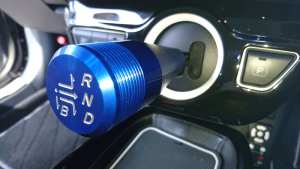 シフトノブエクステンション(青)彫刻部塗装有り