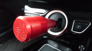 シフトノブエクステンション(赤)彫刻部塗装無し